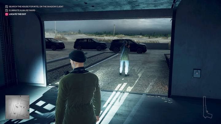 Garage is a good place for evacuation - entrances from the living room, from the first floor and from the secret room lead to it. - Hitman 2: Evacuation - Nightcall walkthrough - Nightcall (Hawkes Bay) - Hitman 2 Guide