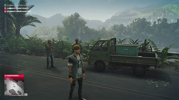 A small car is parked in the southwestern part of the map - Hitman 2: Leaving the Santa Fortuna - Three-Headed Serpent walkthrough - Three-Headed Serpent (Santa Fortuna) - Hitman 2 Guide