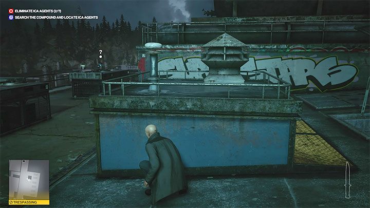 The more interesting idea is to use any throwable object to attract Agent Green to a more isolated spot on the roof - Hitman 3: Assassination of Agent Green (The Scout) - Berlin, walkthrough - Apex Predator - Berlin - Hitman 3 Guide