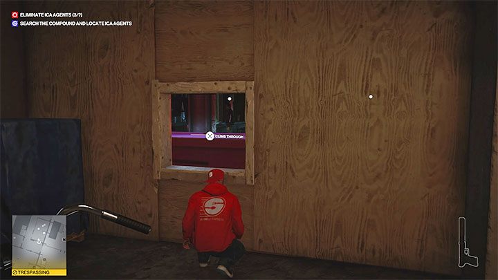 Take the opportunity to sneak inside the biker building, but watch out for the camera located in front of you - you can either destroy or avoid it - Hitman 3: The Assassination of Agent Lowenthal (The Englishman) - Berlin, walkthrough - Apex Predator - Berlin - Hitman 3 Guide