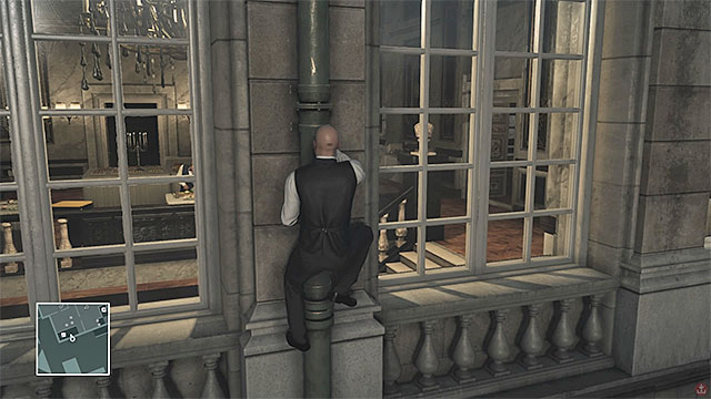 By climbing on the gutters you can easily reach floor 2 and 3 of the palace - Palace infiltration | Paris: The Showstopper - Paris: The Showstopper - Hitman Game Guide