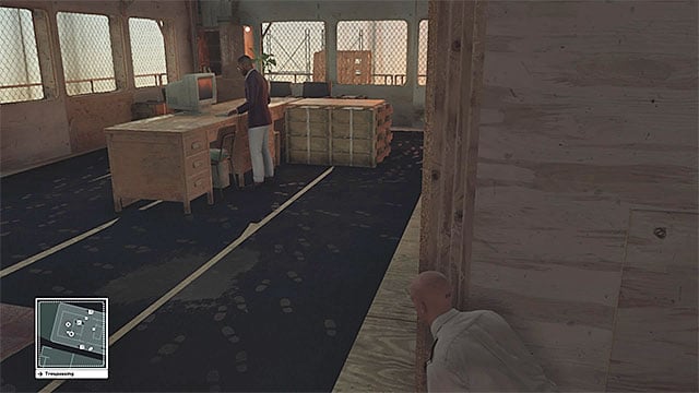 You can kill Ritter when he is standing at the desk in his quarter - Murdering Ritter | Freeform Training - Freeform Training - Hitman Game Guide