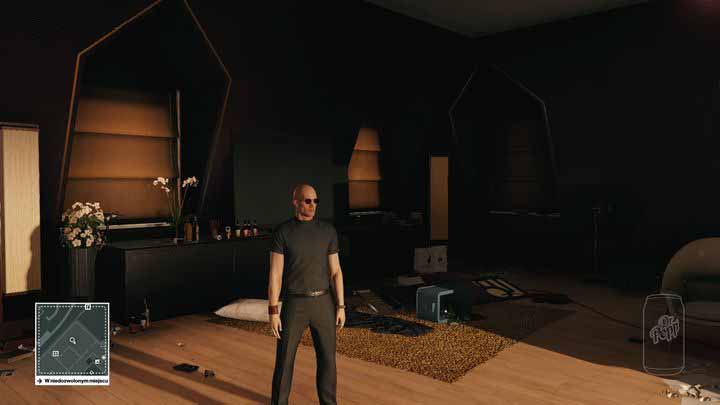 Crosss bodyguard can be lured inside the musicians dark room. - Disguises | Bangkok - Bangkok: Club 27 - Hitman Game Guide