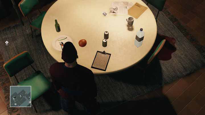 This particular note is in the hotel staff changing room. - Important items | Bangkok - Bangkok: Club 27 - Hitman Game Guide