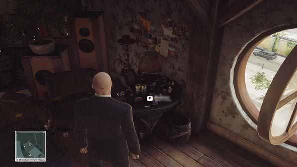 Joint can be found on a table by the window - Important items | Sapienza - Sapienza: World of Tomorrow - Hitman Game Guide