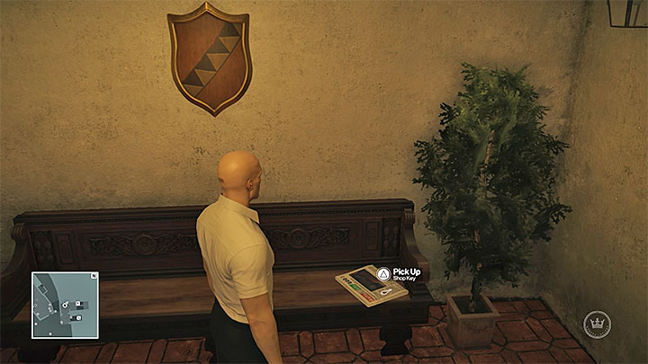 You can take the shop key even if you are not wearing any outfit at all - Disguises and important items | Sapienza: The Icon - Summer Episode - Sapienza: The Icon - Hitman Game Guide
