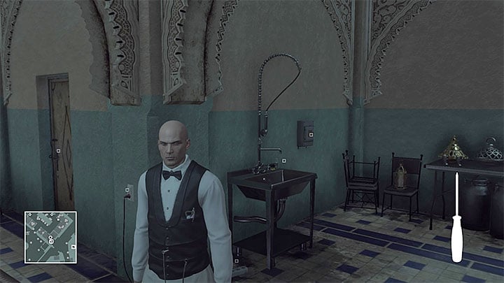 Waiters disguise - Disguises and important items | Marrakesh: A House Built on Sand - Summer Episode - Marrakesh: A House Built on Sand - Hitman Game Guide