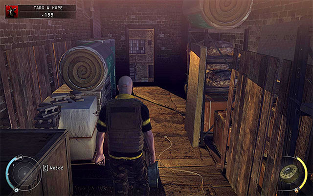 It would be good now to decide how you want to get to the door located on the other end of the market - Hope Fair | 16: Operation Sledgehammer - 16: Operation Sledgehammer - Hitman: Absolution Game Guide