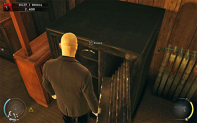 Regardless of your behavior, you have to open the safe and take a keycard to the cabinet out of it - Gun Shop - Getting the key to the cabinet | 8: Birdies Gift - 8: Birdies Gift - Hitman: Absolution Game Guide
