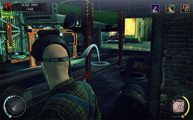 Wait until Gavin LeBlond appears inside or around the garage - 9: Shaving Lenny - p. 1 | Challenges - Challenges - Hitman: Absolution Game Guide