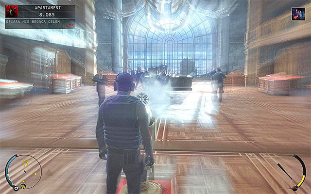 Interact with a nearby factory model, so enemies will gather around the mock-up - 18: Blackwater Park - p. 2 | Challenges - Challenges - Hitman: Absolution Game Guide