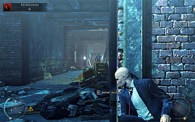 Start with the linear path, passing by a vagrant who is no threat for you - Courtyard | 5: Hunter and Hunted - 5: Hunter and Hunted - Hitman: Absolution Game Guide
