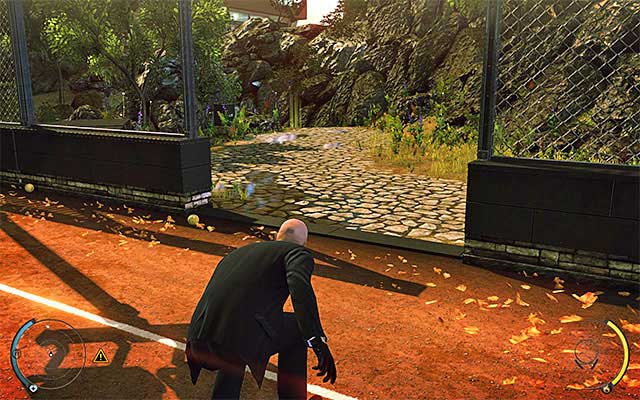 The right path (screen above) should be patrolled by at least one guard at the very beginning - Gardens | 1: Personal Contract - 1: Personal Contract - Hitman: Absolution Game Guide