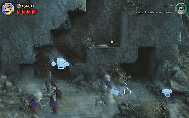You need to put the ring on and start building only then - Stage 15 (On the Doorstep): The climb | Walkthrough - Walkthrough - LEGO The Hobbit Game Guide & Walkthrough