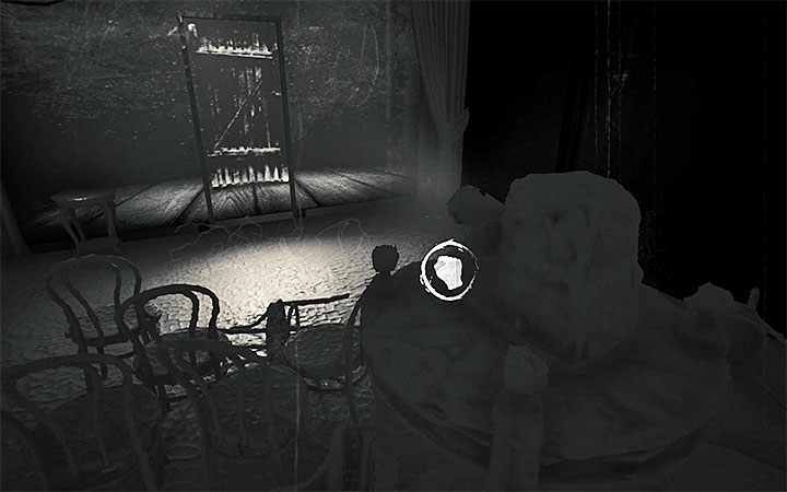 The frame with the correct door (image above) - The second projector riddle | Layers of Fear 2 Riddle Solutions - Act 2 - The Hunt - Layers of Fear 2 Guide