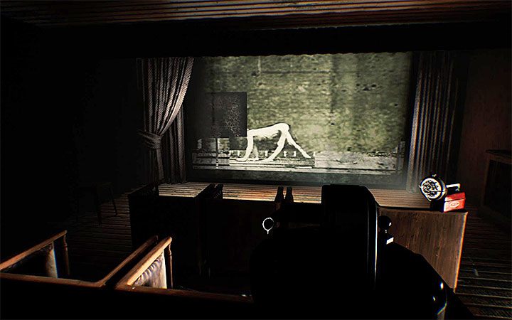 Find the frame with the visible rectangle (image above) - The third projector riddle | Layers of Fear 2 Riddle Solutions - Act 2 - The Hunt - Layers of Fear 2 Guide