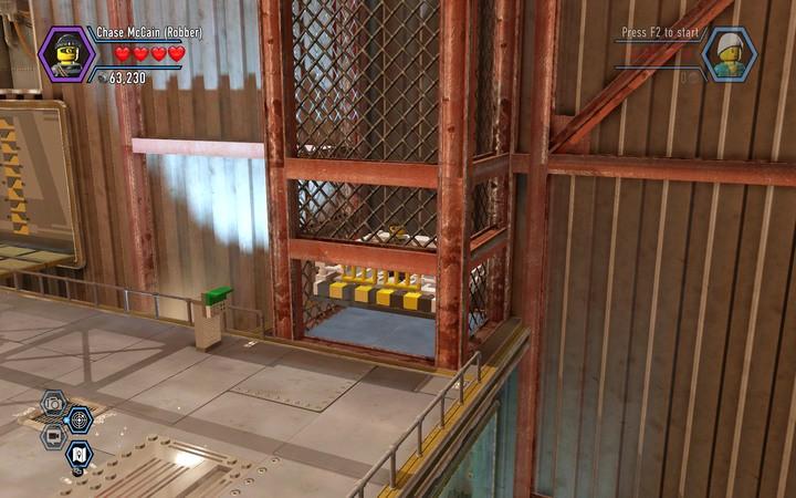The lift activates only after you have guided both beams into the rocket. - The hangar | Walkthrough - Chapter 7 - LEGO City: Undercover Game Guide