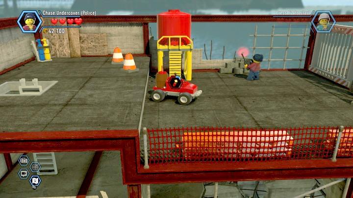 While using the RC car, you need to hurry, because as soon as you start, the countoun until the explosion starts also. - Fireman training | Walkthrough - Chapter 10 - LEGO City: Undercover Game Guide