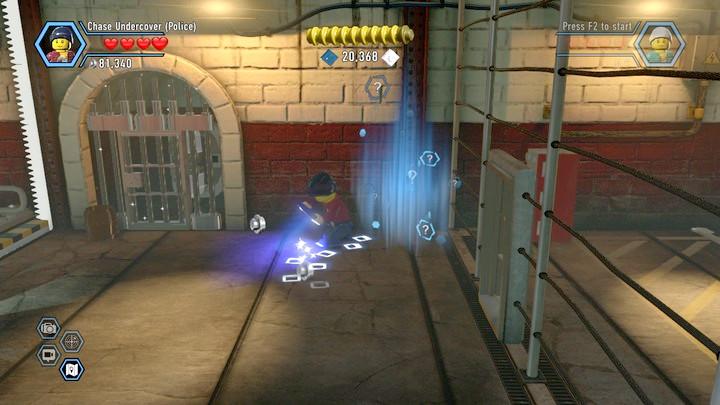 Examine more footprints in the basement - Fireman training | Walkthrough - Chapter 10 - LEGO City: Undercover Game Guide