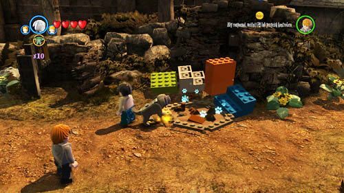 Halfway down the road you will find a digging spot - Harry Potter Years 5-7: Tokens - Hogwarts, part 1 - Tokens - LEGO Harry Potter Years 5-7 Guide