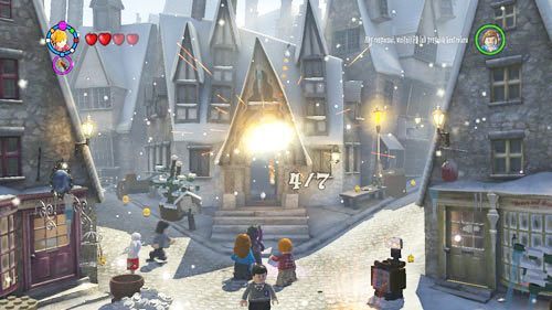 There are seven icicles at the entrance to the Three Broomsticks pub - Harry Potter Years 5-7: Tokens - Hogwarts, part 1 - Tokens - LEGO Harry Potter Years 5-7 Guide