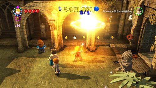 Dried flowers hang on the arcs - Harry Potter Years 5-7: Tokens - Hogwarts, part 4 - Tokens - LEGO Harry Potter Years 5-7 Guide