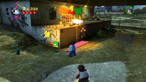 This is where you have to build a staircase to get out of the playground - Harry Potter Years 5-7: Dark Times, part 1 - Year 5 - LEGO Harry Potter Years 5-7 Guide