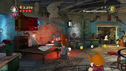 Use the DF spell on the hanging cupboard located in the middle of the left wall - Harry Potter Years 5-7: Lovegoods Lunacy, part 1 - Year 7 - LEGO Harry Potter Years 5-7 Guide