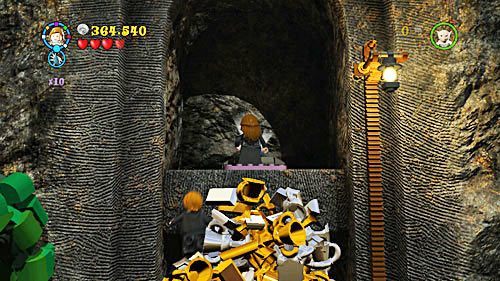 Select Hermione and climb up - there you will find a pink platform - Harry Potter Years 5-7: The Thiefs Downfall - Year 7 - LEGO Harry Potter Years 5-7 Guide