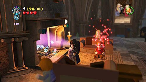 Put out the fireplace, and you will find Ginny Weasley token - Harry Potter Years 5-7: Love Hurts - secrets, collectibles - Year 6 - LEGO Harry Potter Years 5-7 Guide