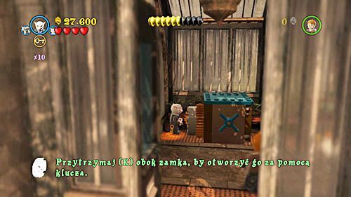 In the greenhouse, find the safe on the left - a crest fragment is inside it - Harry Potter Years 5-7: Felix Felicis - secrets, collectibles - Year 6 - LEGO Harry Potter Years 5-7 Guide