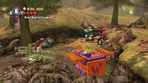 Use any character with the name Weasley to interact with the orange box - Harry Potter Years 5-7: Felix Felicis - secrets, collectibles - Year 6 - LEGO Harry Potter Years 5-7 Guide