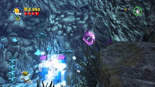 During the part where you crush the ice to get the sword, you can move the hammer to the wall on the right - Harry Potter Years 5-7: Sword and Locket - secrets, collectibles - Year 7 - LEGO Harry Potter Years 5-7 Guide