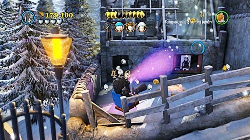 To get this part of the crest, use the portal, then in the next garden, you have to use the machine standing there and shoot six portraits of Death Eaters - Harry Potter Years 5-7: Dumbledores Army - secrets, collectibles - Year 5 - LEGO Harry Potter Years 5-7 Guide