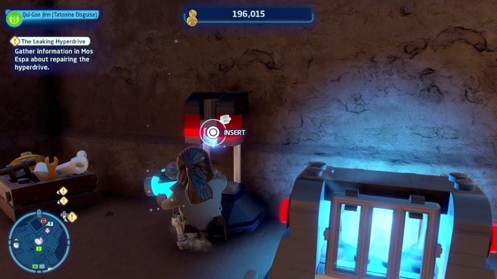 This kyber brick is locked in an object you can only open with two blue batteries - LEGO Skywalker Saga: Mos Espa - list of all puzzles - LEGO Skywalker Saga: Tatooine - LEGO Skywalker Saga Guide