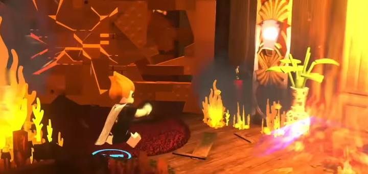 Minikit #4. - Minikit in level 8 (Vigilantes) in LEGO The Incredibles - Location of all minikits - LEGO The Incredibles Game Guide