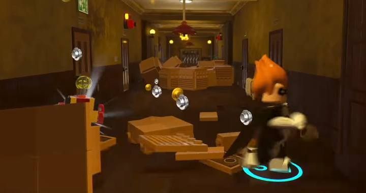 Follow the corridor towards the elevator and smash everything on your path - Minikits in level 4 (Elastigirl On The Case) in LEGO The Incredibles - Location of all minikits - LEGO The Incredibles Game Guide