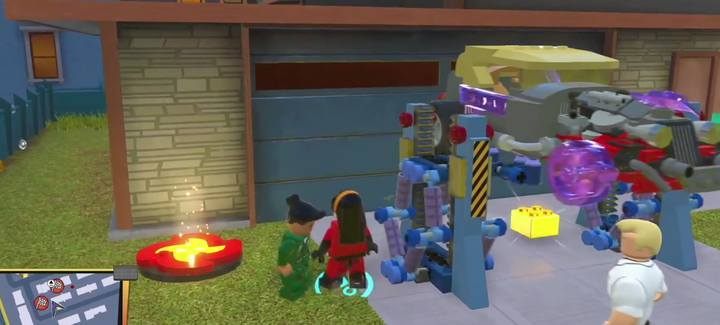 Violet brick next to the car. - Residential District | LEGO The Incredibles - Maps of challenges and golden bricks - LEGO The Incredibles Game Guide
