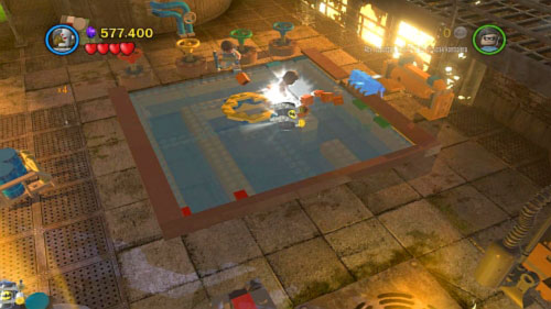 #07 - In the first location in burning factory - Chemical Crisis | Minikits - Minikits - LEGO Batman 2: DC Super Heroes Game Guide & Walkthrough