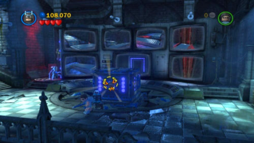 When the container shows up fire the hook on the front side (picture) - Asylum Assignment | Walkthrough - Walkthrough - LEGO Batman 2: DC Super Heroes Game Guide & Walkthrough