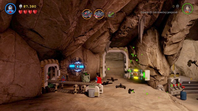 Go to the right and, as Batman in Electricity Suit, use the generator - Minikits - Same Bat-Time! Same Bat-Channel! - secrets - LEGO Batman 3: Beyond Gotham - Game Guide and Walkthrough