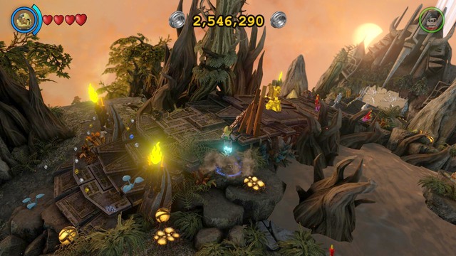 You will find the second Gold Brick in the temple - Gold Bricks - Okaara - secrets - LEGO Batman 3: Beyond Gotham - Game Guide and Walkthrough