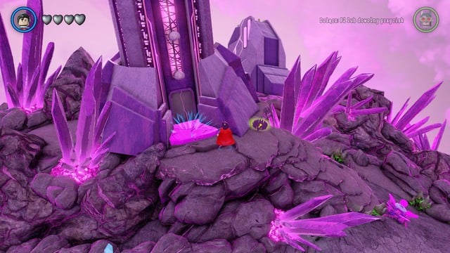 Approach the wall and destroy the plate as Superman - Gold Bricks - Zamaron - secrets - LEGO Batman 3: Beyond Gotham - Game Guide and Walkthrough