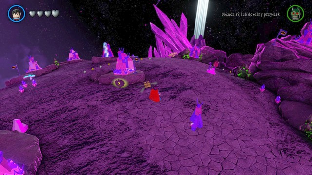 To unlock the last Gold Brick, you have to destroy the blue flags with Batman logo - Gold Bricks - Zamaron - secrets - LEGO Batman 3: Beyond Gotham - Game Guide and Walkthrough