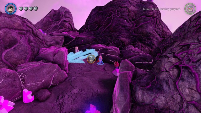 Land between the rocks and switch to Batman - Adam West / Races - Zamaron - secrets - LEGO Batman 3: Beyond Gotham - Game Guide and Walkthrough