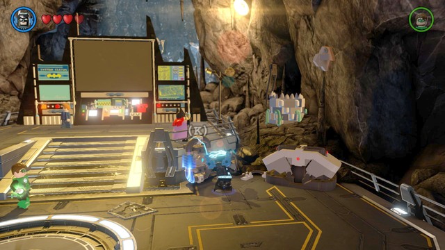 Go to the right side and deposit the energy in the other terminal - Characters and Vehicles - Batcave - secrets - LEGO Batman 3: Beyond Gotham - Game Guide and Walkthrough