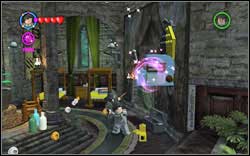 Hufflepuff Girl: You will find a chest by the door - inside theres a few bricks, from which you can assemble (WL) a radio - LEGO Harry Potter Years 1-4: Hogwarts Bonuses - Walkthrough - Secrets and Collectibles - LEGO Harry Potter Years 1-4 Guide & Walkthrough