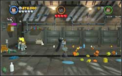 Hufflepuff (yellow): On the left side of the cabins in the bathroom, you will find a chest- open it with (RD) - LEGO Harry Potter Years 1-4: Year 2 Bonuses - Walkthrough - Secrets and Collectibles - LEGO Harry Potter Years 1-4 Guide & Walkthrough