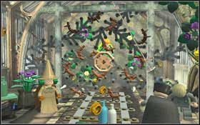 Pass through the Fountain Courtyard by using Lumos on the Devils Snare to open the passage - LEGO Harry Potter Years 1-4: Year 1 Part 1 - Walkthrough - Walkthrough - LEGO Harry Potter Years 1-4 Guide & Walkthrough