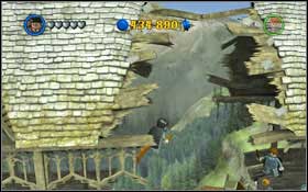 You will find the ingredients for the Strengthening Potion in the bushes - aim at shoot a spell at them (hold H) - LEGO Harry Potter Years 1-4: Year 1 Part 1 - Walkthrough - Walkthrough - LEGO Harry Potter Years 1-4 Guide & Walkthrough